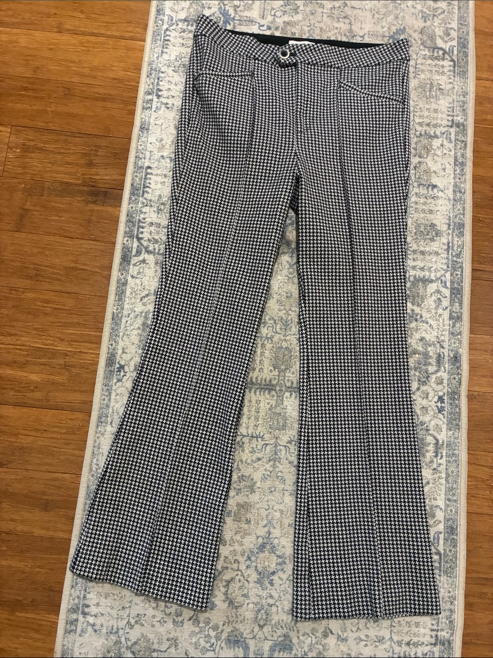 Anthropologie- the essential trouser - Black and White Houndstooth Dress Pants